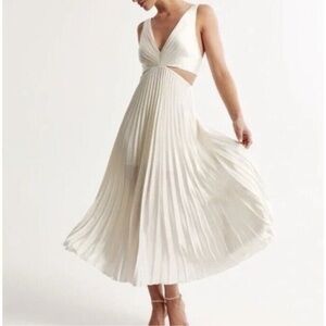 A&F Women's Satin Pleated Cutout Maxi Dress in Ivory